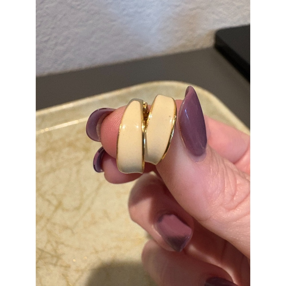 Signed Trifari Gold & Cream Enamel Half-Hoop Clip On Earrings
